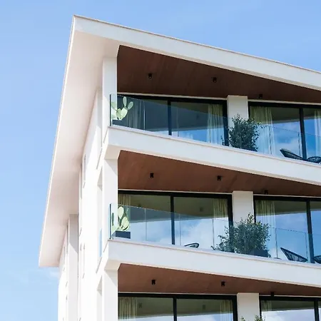 Welcomely - Seamphony Apartment *